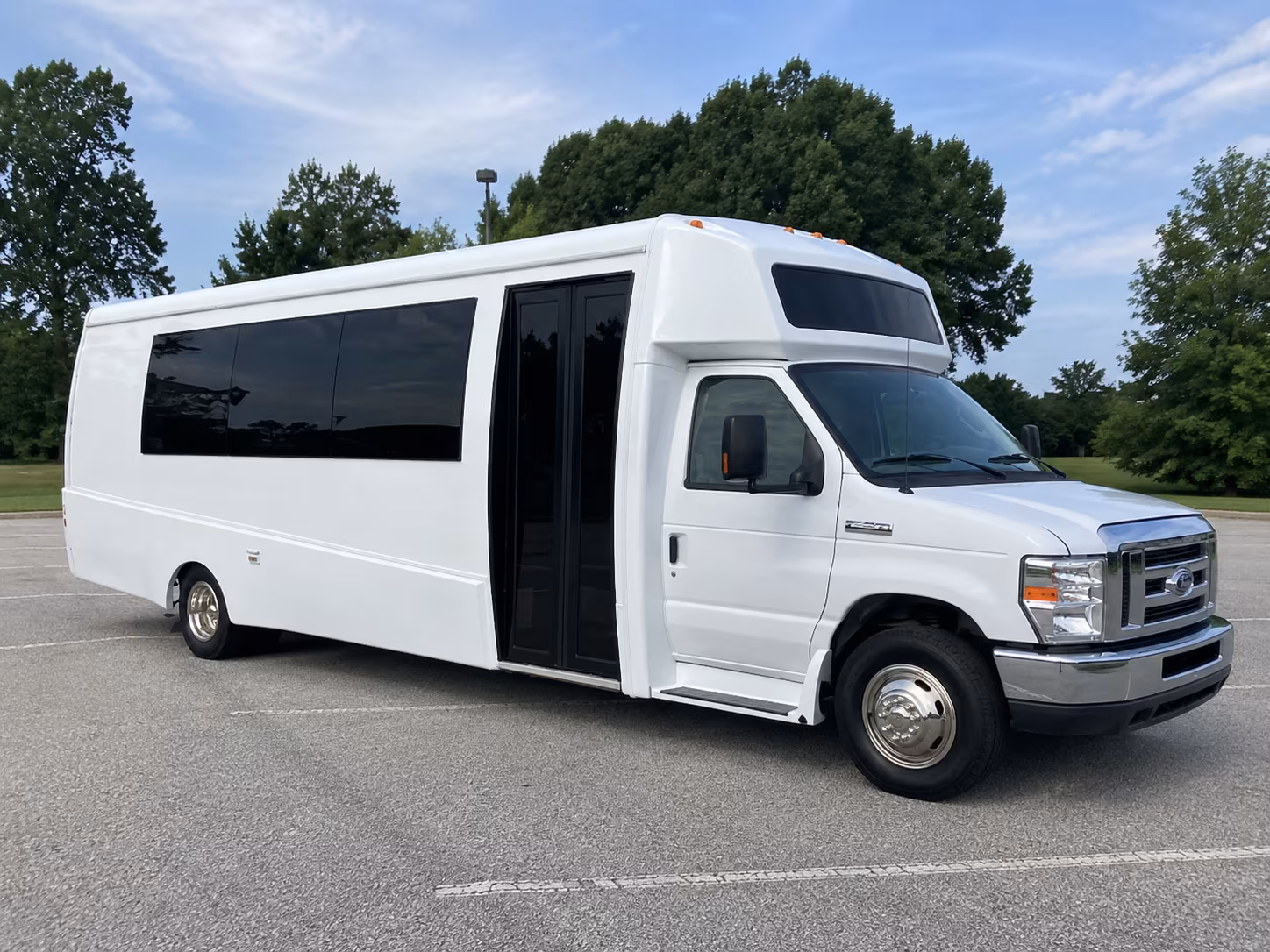 aurora 18 passenger party bus