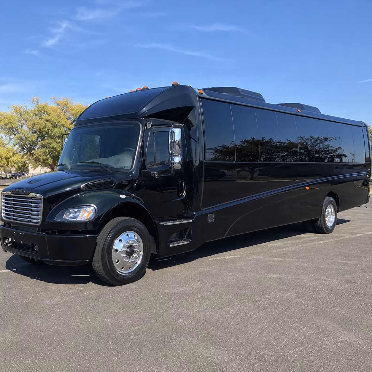 aurora 25 passenger minibus
