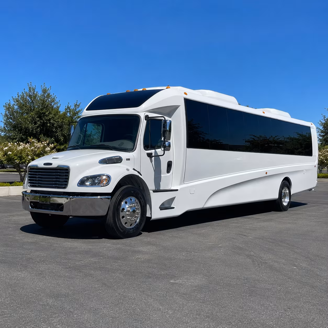 aurora 30 passenger minibus