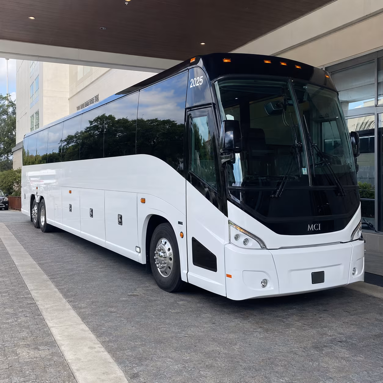 aurora 54 passenger charter bus