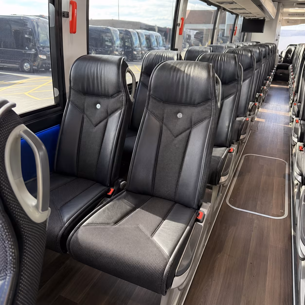 aurora minibus rentals