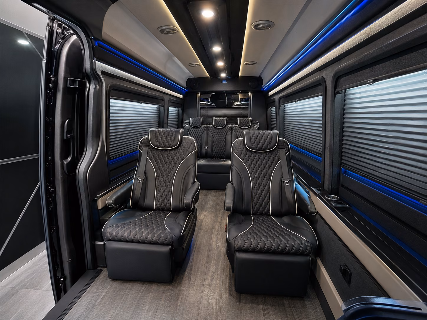 bus rentals for music festival weekends near aurora
