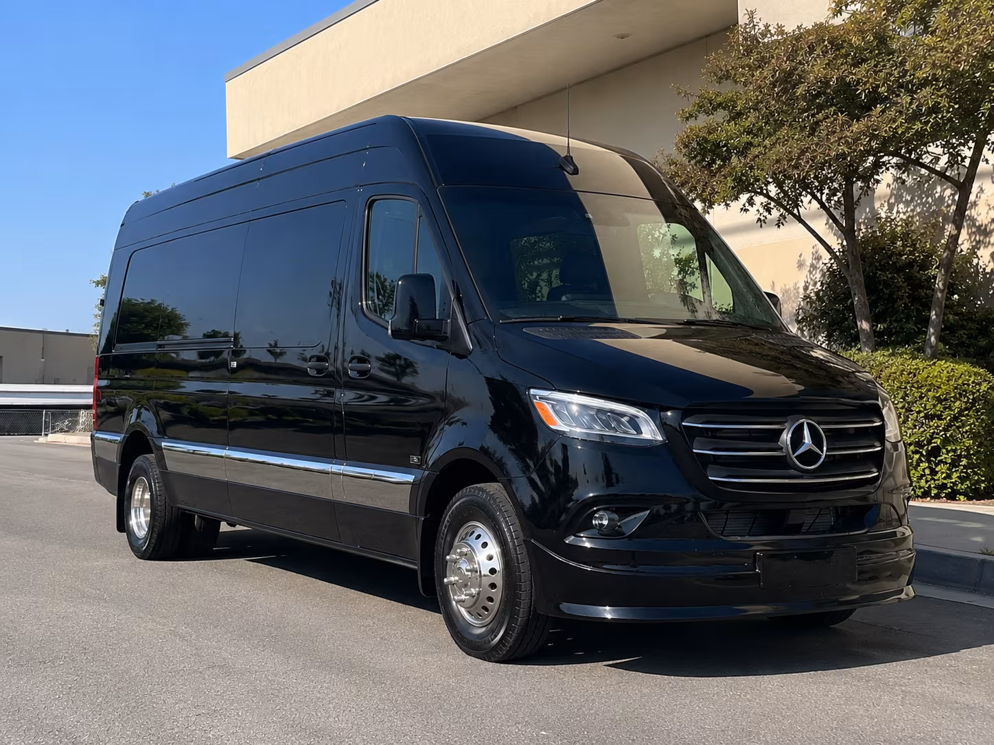 find and book transportation for your next bachelor or bachelorette party 2