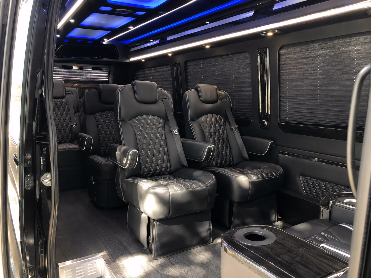 find and book transportation for your next bachelor or bachelorette party 3
