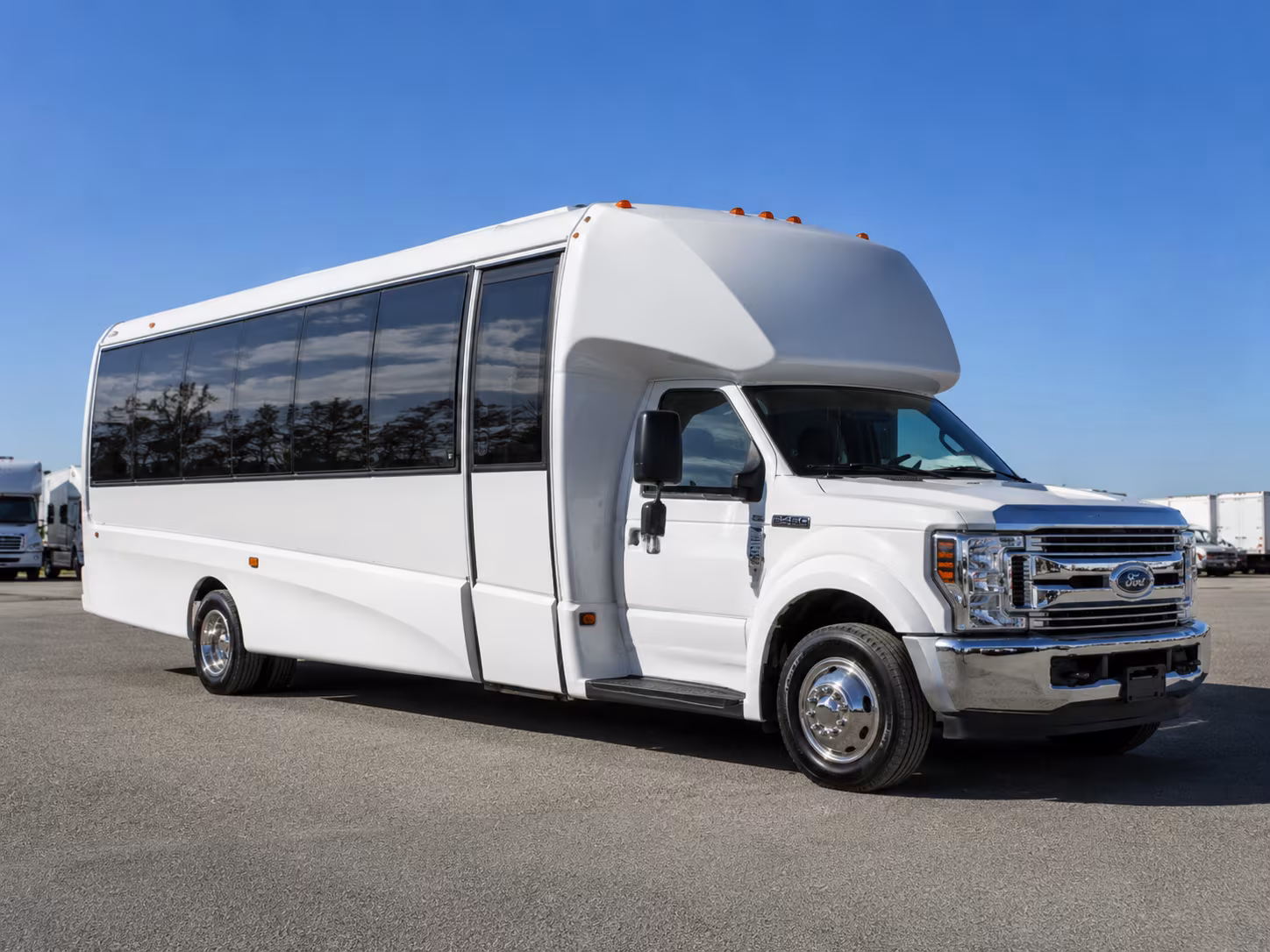 minibus rentals for a classic aurora prom arrival