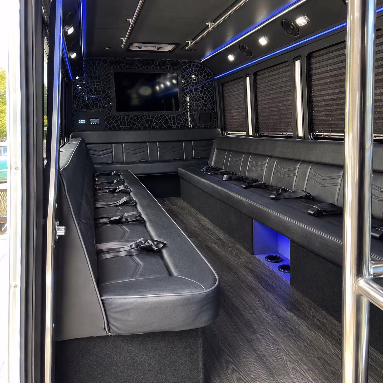 multi stop airport pickup routes across the aurora and denver metro area